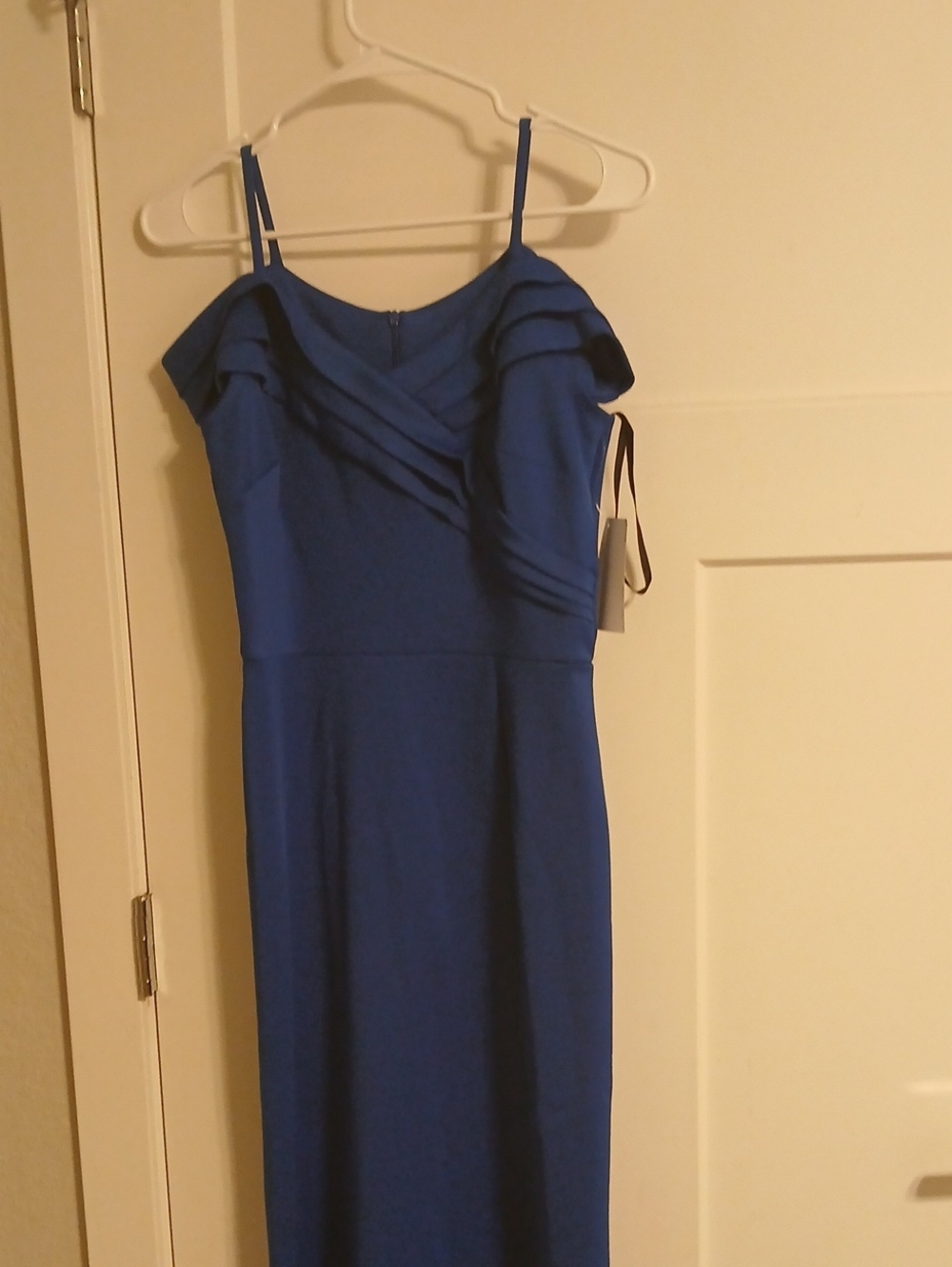 Elegant Blue Off-Shoulder Evening Dress